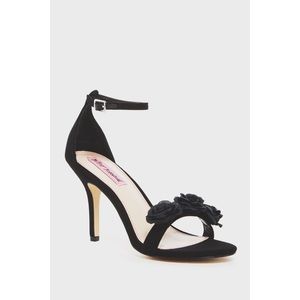 NIB Betsey Johnson Heels